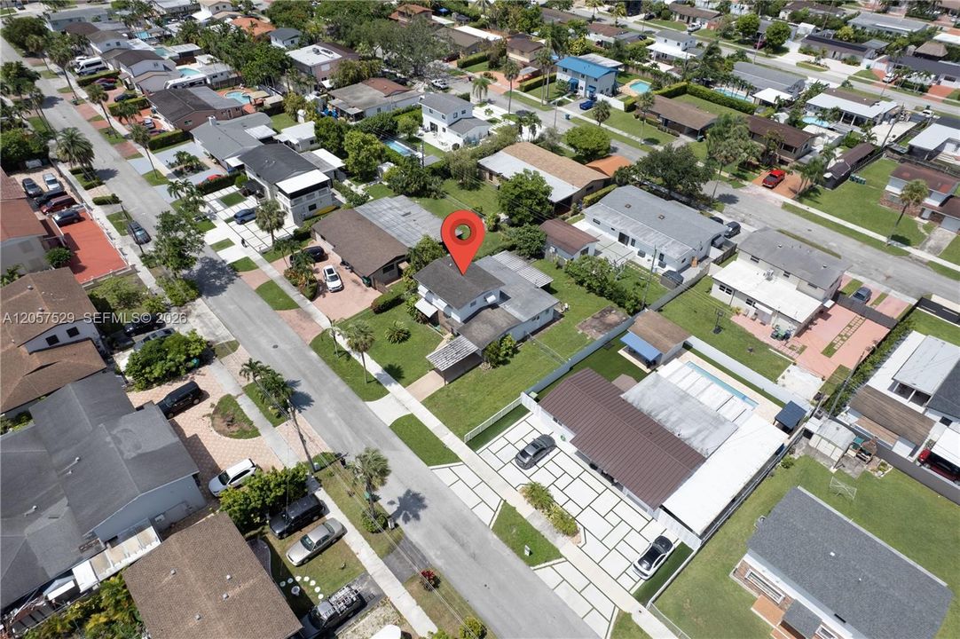 En Venta: $625,000 (4 camas, 2 baños, 1789 Pies cuadrados)