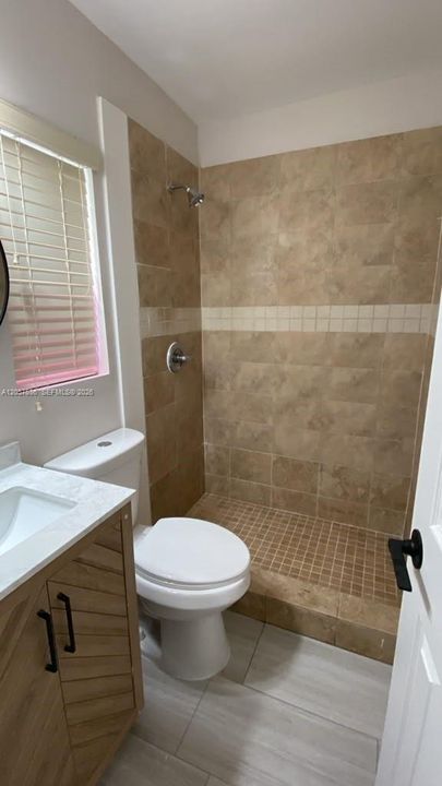 En Venta: $399,000 (3 camas, 2 baños, 1104 Pies cuadrados)