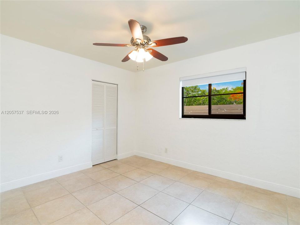 For Rent: $3,200 (3 beds, 2 baths, 1220 Square Feet)