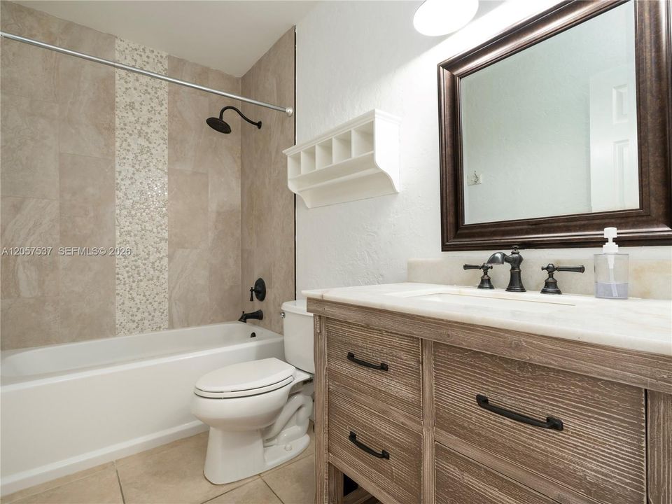 For Rent: $3,200 (3 beds, 2 baths, 1220 Square Feet)