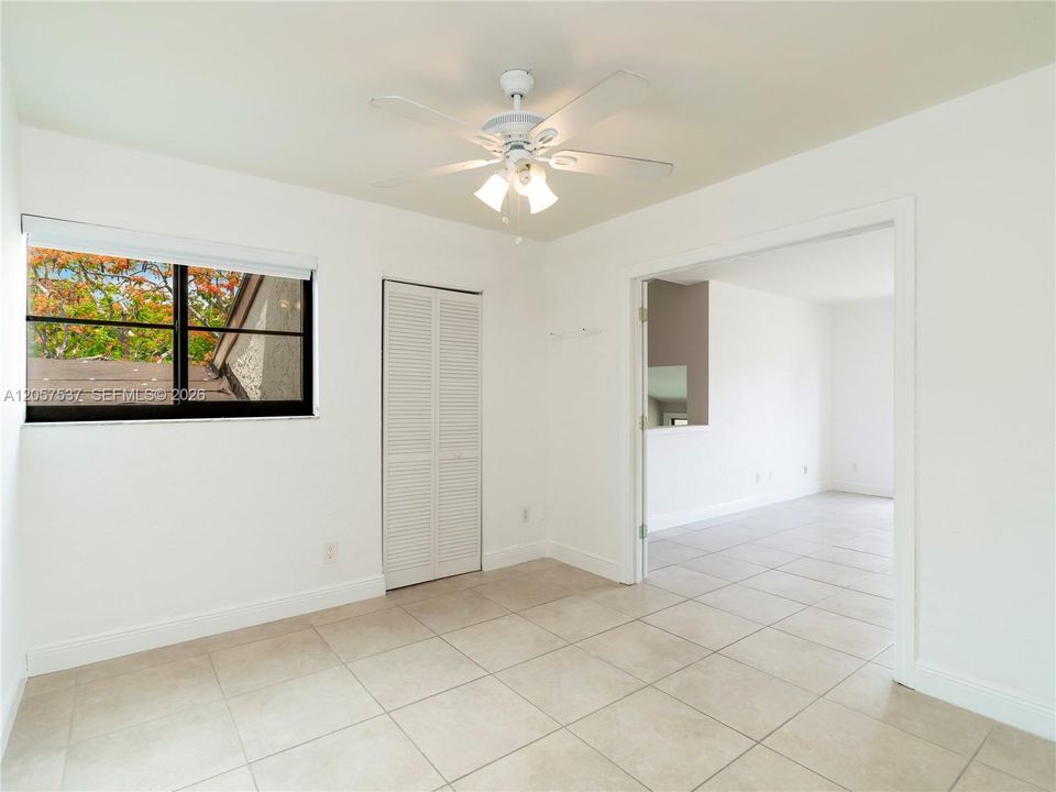 For Rent: $3,200 (3 beds, 2 baths, 1220 Square Feet)