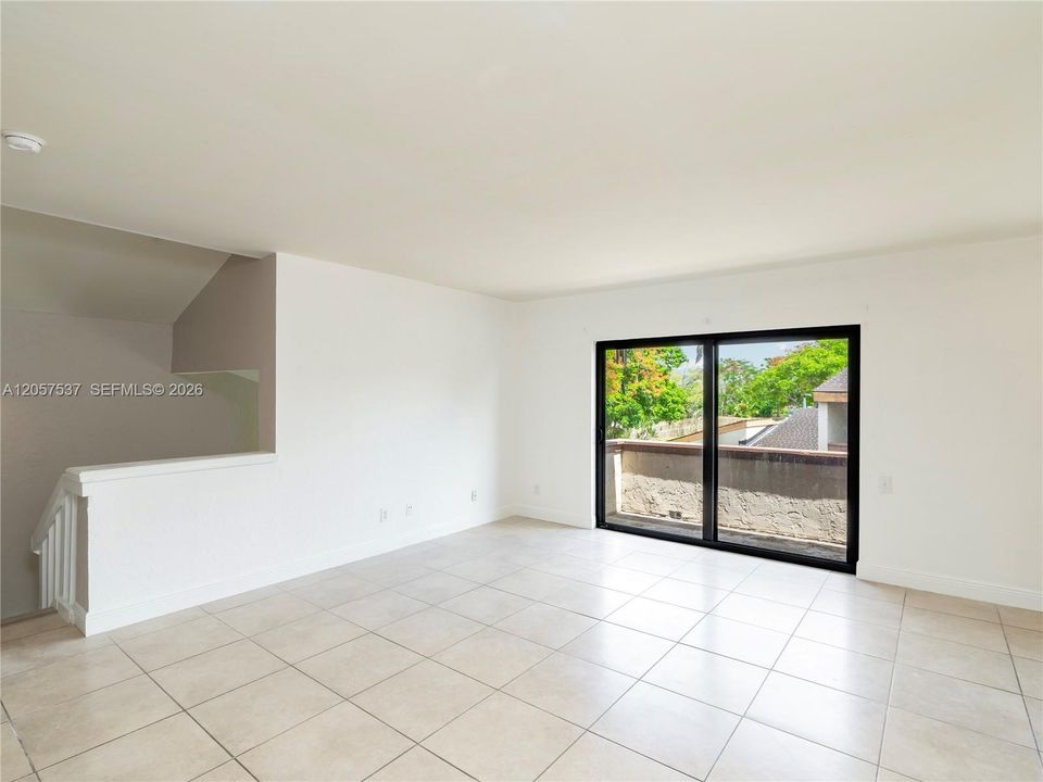 For Rent: $3,200 (3 beds, 2 baths, 1220 Square Feet)