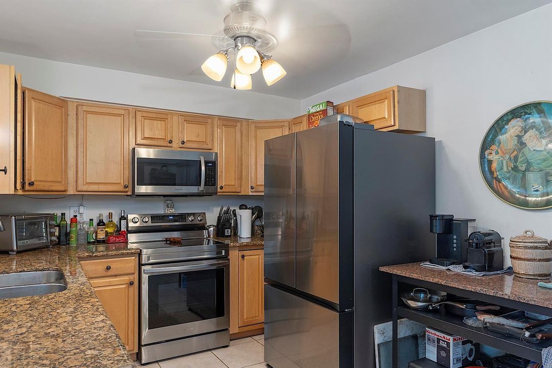 830 SW 1st Ave Pompano Beach - - 020