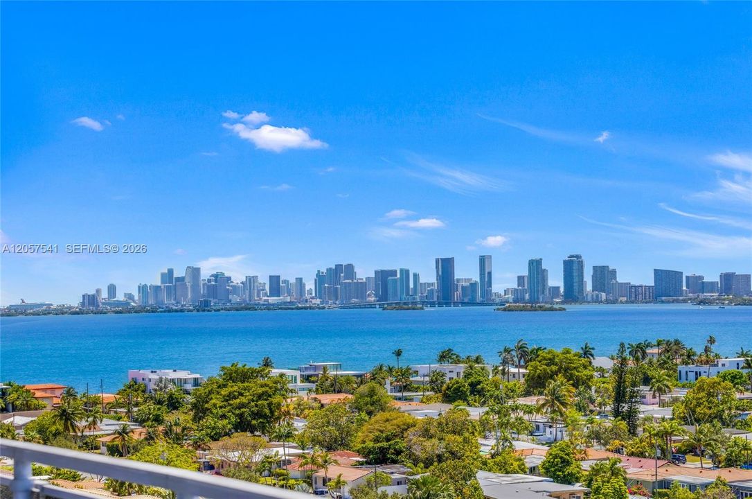 For Rent: $5,000 (2 beds, 2 baths, 1735 Square Feet)