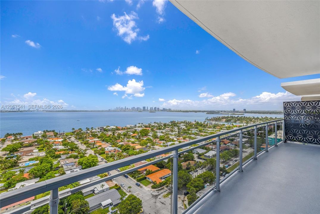 For Rent: $5,000 (2 beds, 2 baths, 1735 Square Feet)