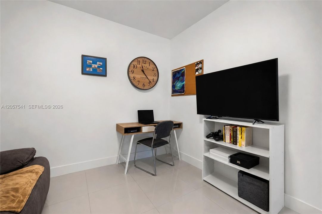 For Rent: $5,000 (2 beds, 2 baths, 1735 Square Feet)