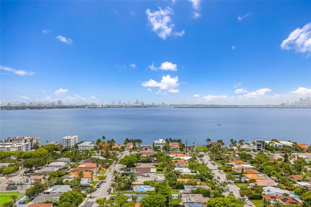 For Rent: $5,000 (2 beds, 2 baths, 1735 Square Feet)