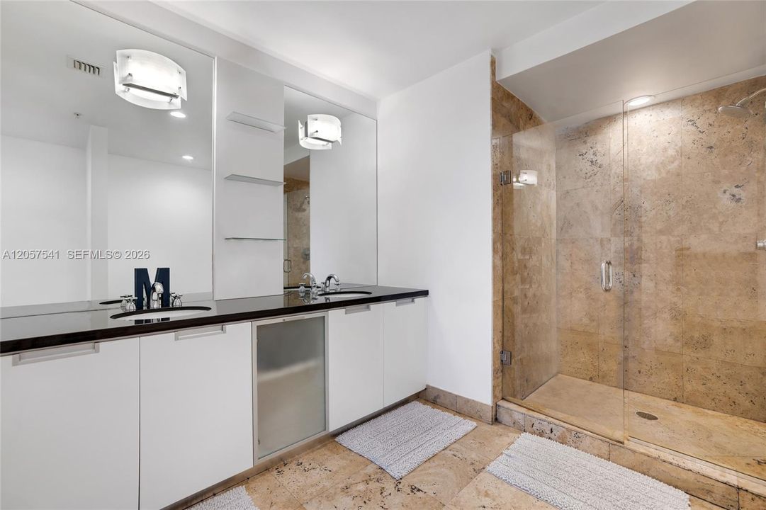 For Rent: $5,000 (2 beds, 2 baths, 1735 Square Feet)