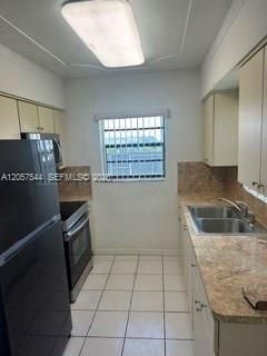 В аренду: $2,874 (4 спален, 2 ванн, 1038 Квадратных фут)