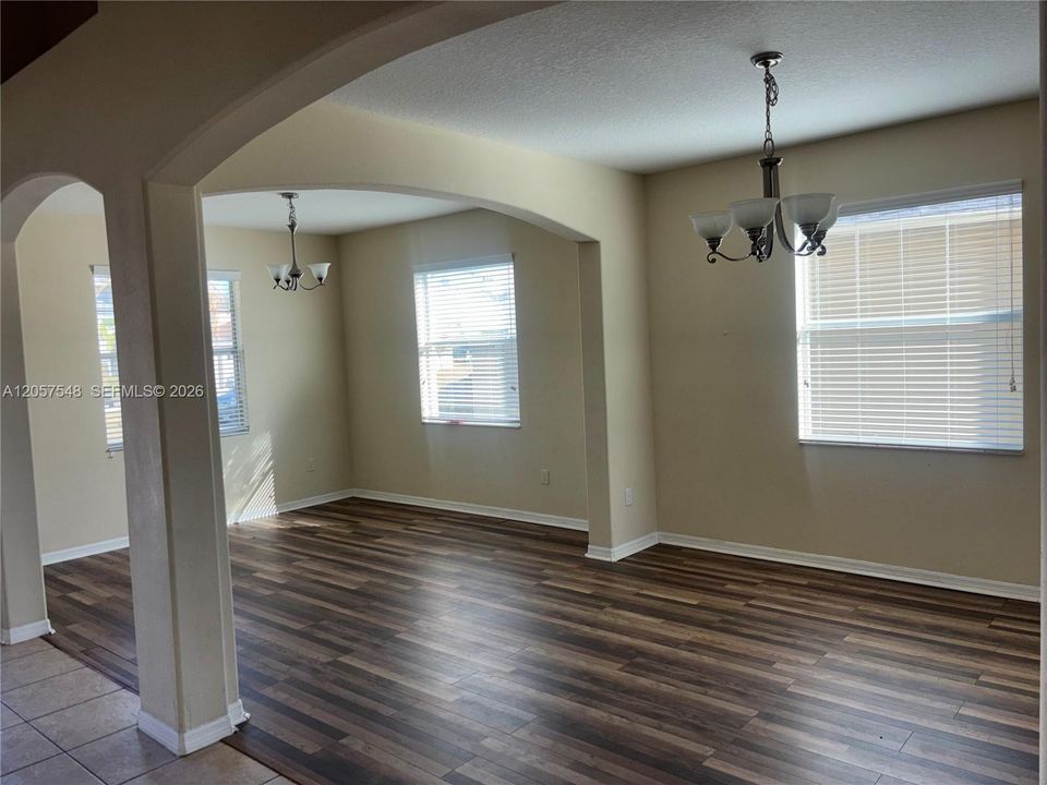 For Rent: $3,000 (5 beds, 2 baths, 3108 Square Feet)