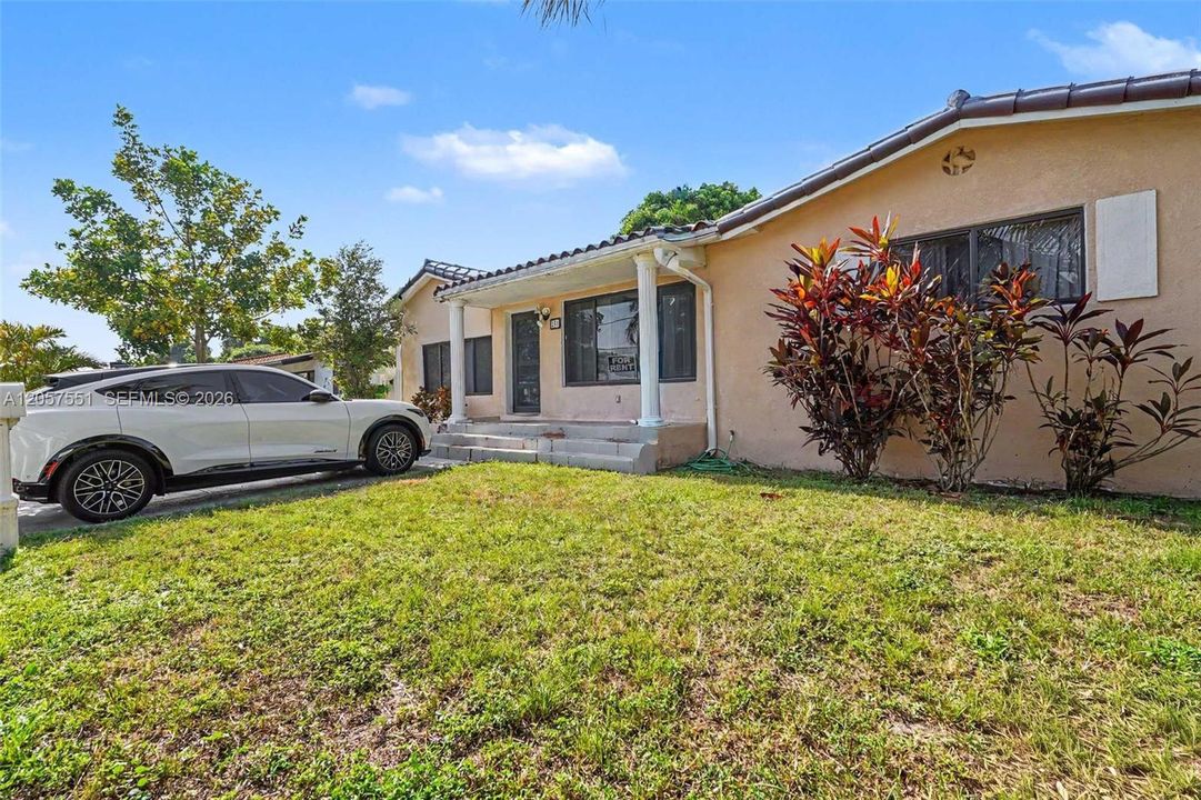 For Sale: $498,000 (4 beds, 3 baths, 1848 Square Feet)