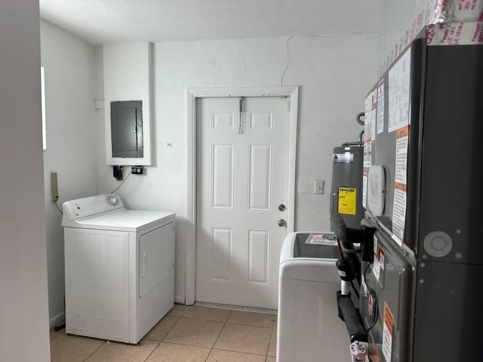 Laundry Room 2