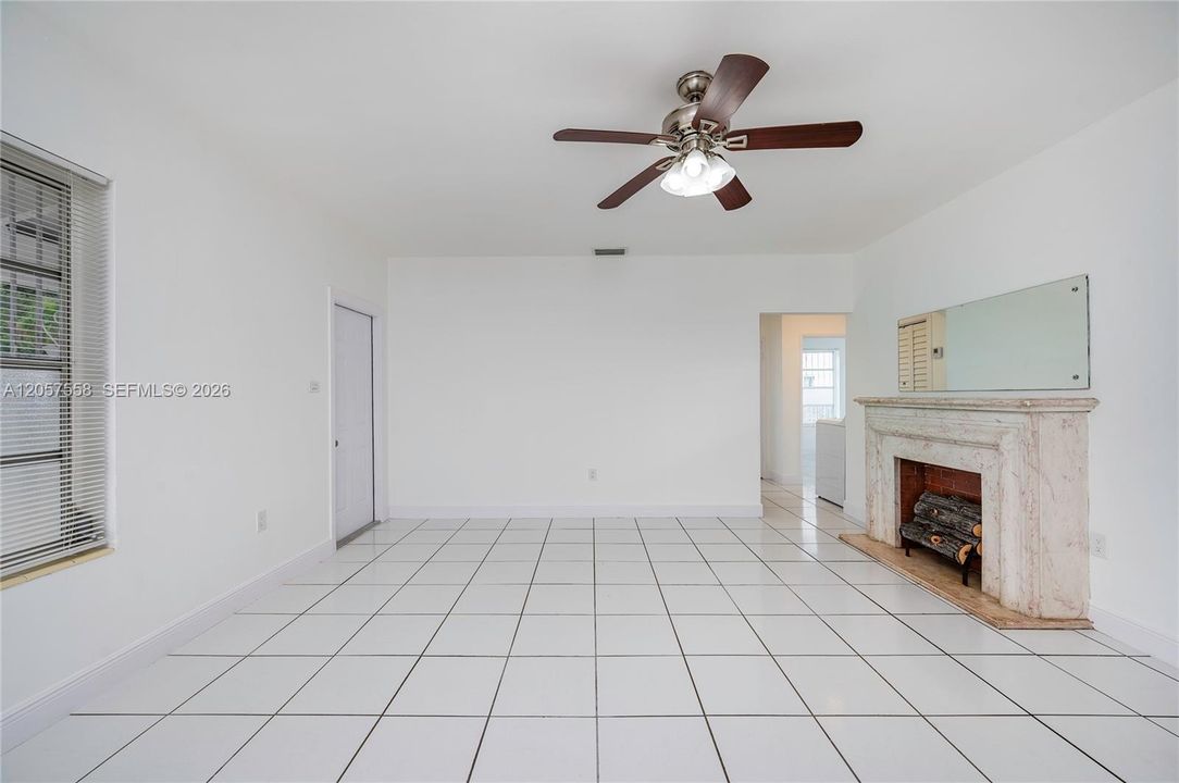En Venta: $640,000 (0 camas, 0 baños, 1750 Pies cuadrados)