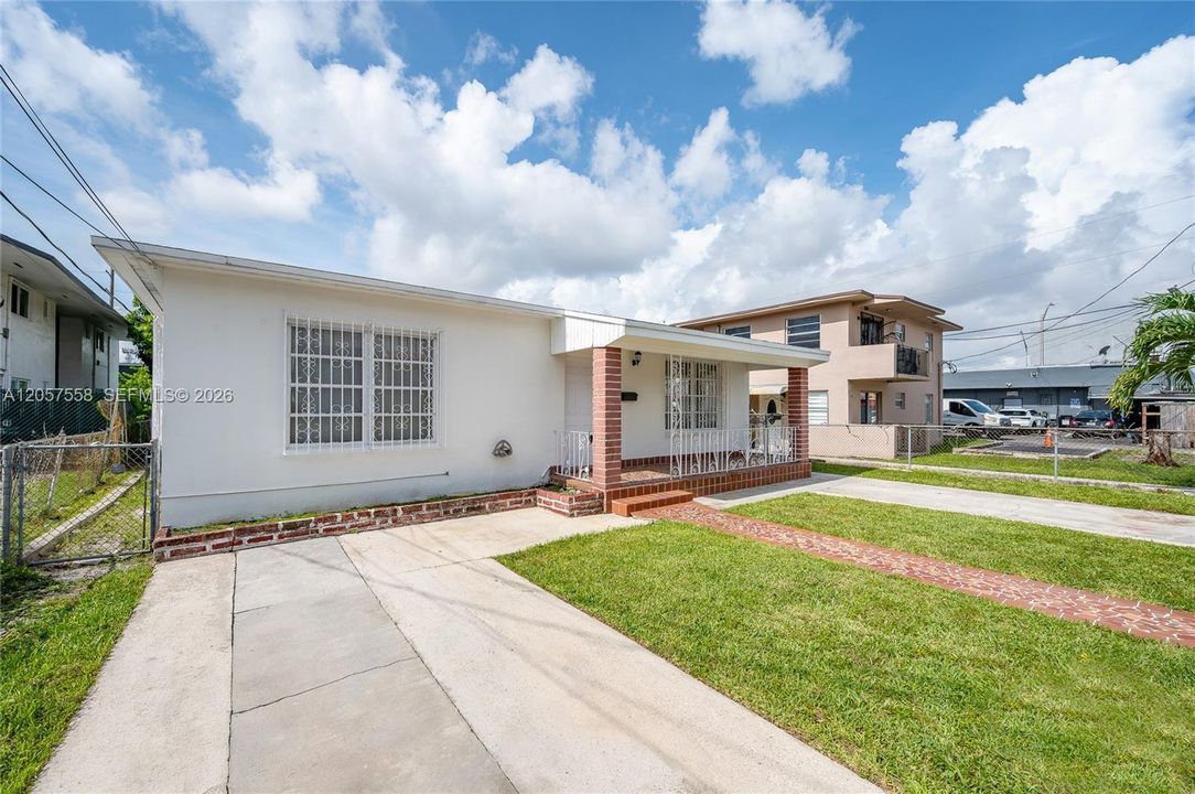 En Venta: $640,000 (0 camas, 0 baños, 1750 Pies cuadrados)
