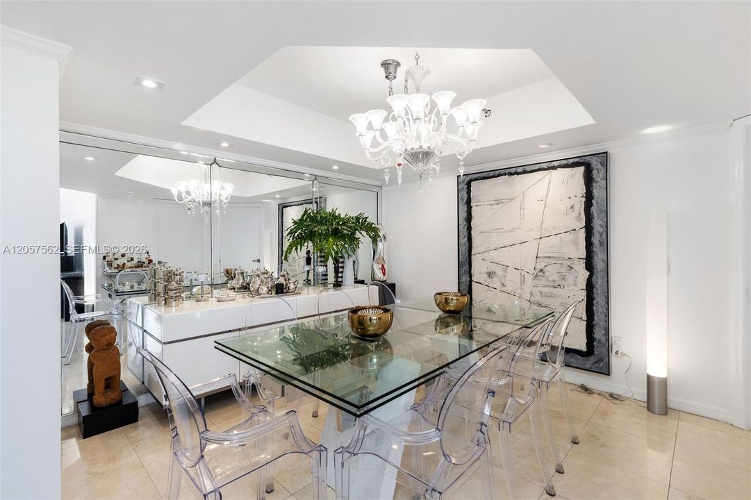 For Sale: $1,025,000 (2 beds, 2 baths, 1460 Square Feet)
