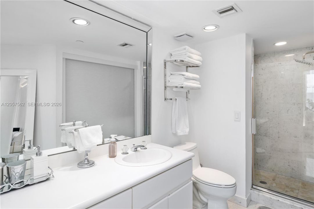 For Sale: $1,025,000 (2 beds, 2 baths, 1460 Square Feet)