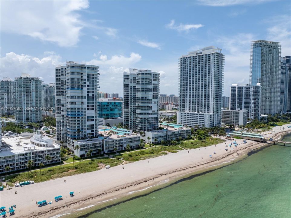 For Sale: $1,025,000 (2 beds, 2 baths, 1460 Square Feet)