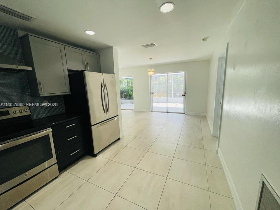 En Renta: $3,750 (3 camas, 2 baños, 1588 Pies cuadrados)