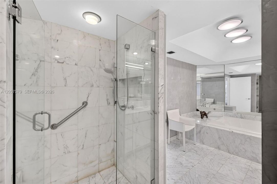 En Venta: $1,175,000 (2 camas, 2 baños, 2154 Pies cuadrados)