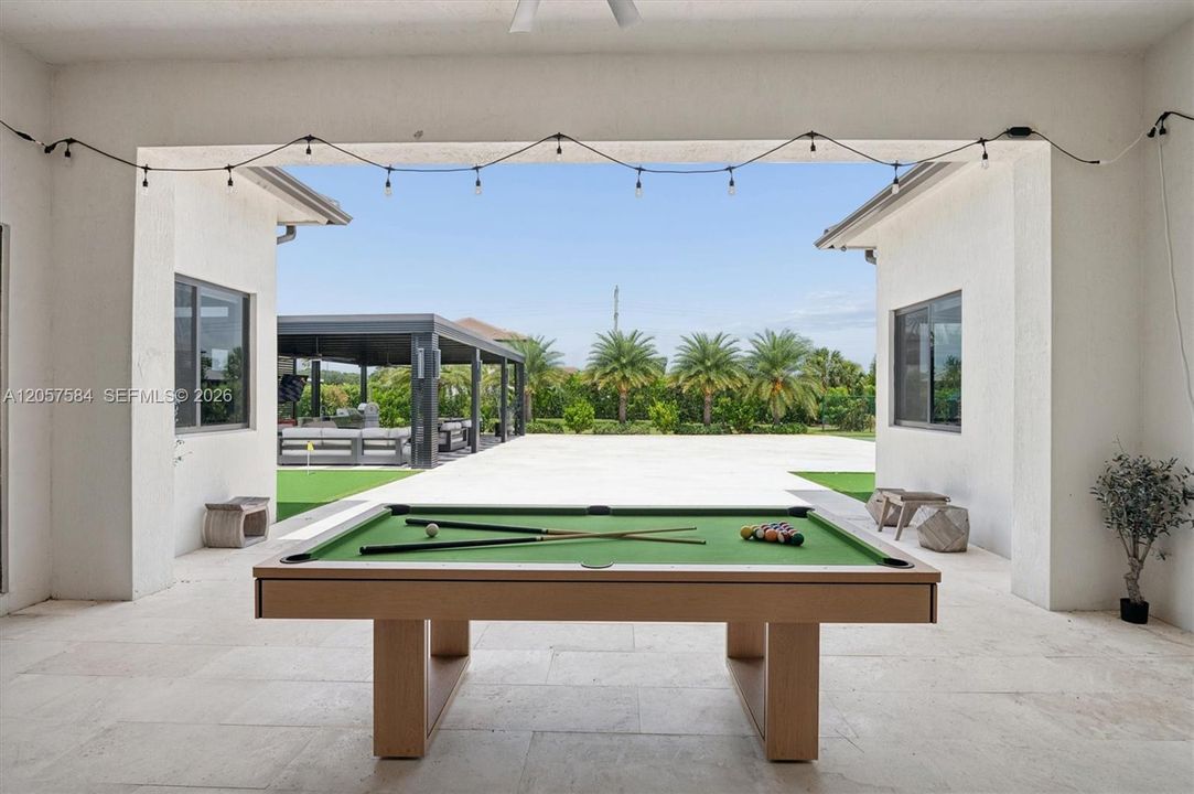 En Venta: $3,650,000 (5 camas, 3 baños, 4300 Pies cuadrados)