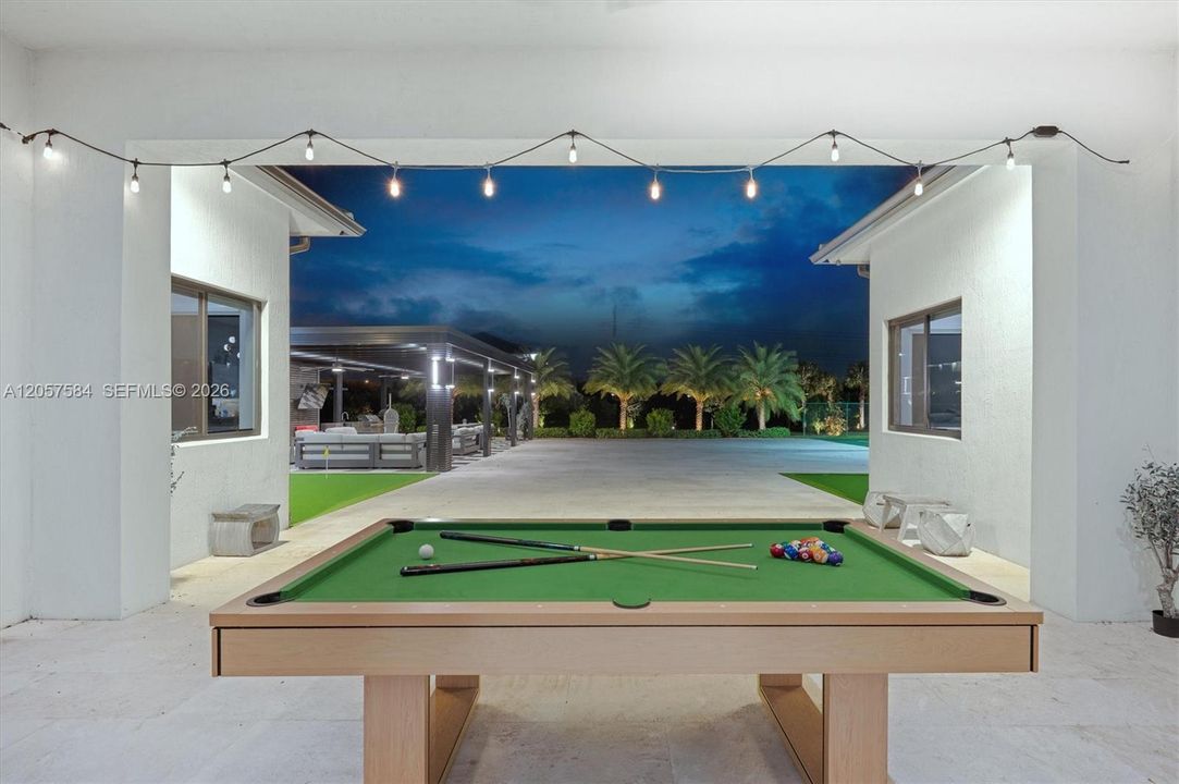 En Venta: $3,650,000 (5 camas, 3 baños, 4300 Pies cuadrados)