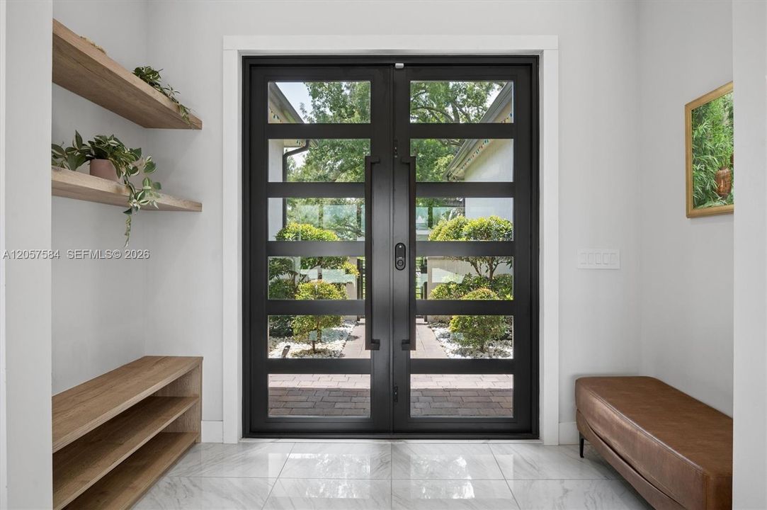 En Venta: $3,650,000 (5 camas, 3 baños, 4300 Pies cuadrados)