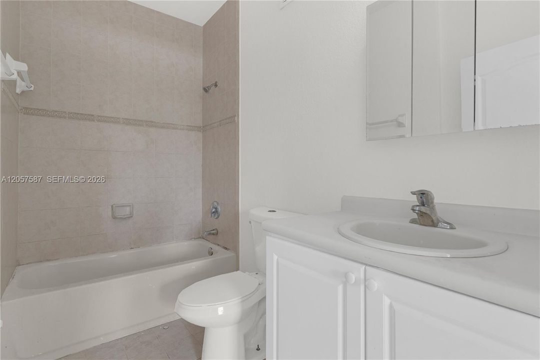 For Sale: $189,000 (3 beds, 2 baths, 1166 Square Feet)