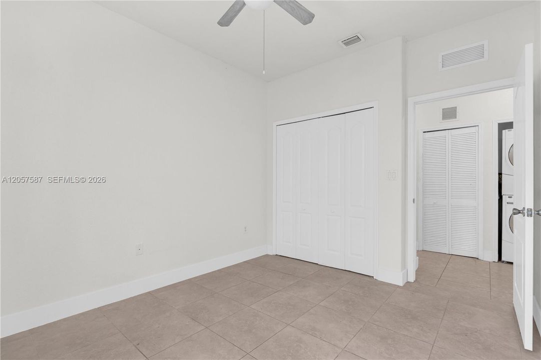 For Sale: $189,000 (3 beds, 2 baths, 1166 Square Feet)