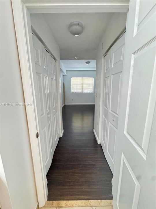 En Venta: $415,000 (3 camas, 2 baños, 1207 Pies cuadrados)