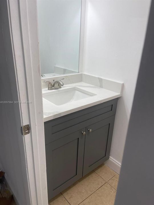 For Sale: $369,000 (2 beds, 2 baths, 1224 Square Feet)