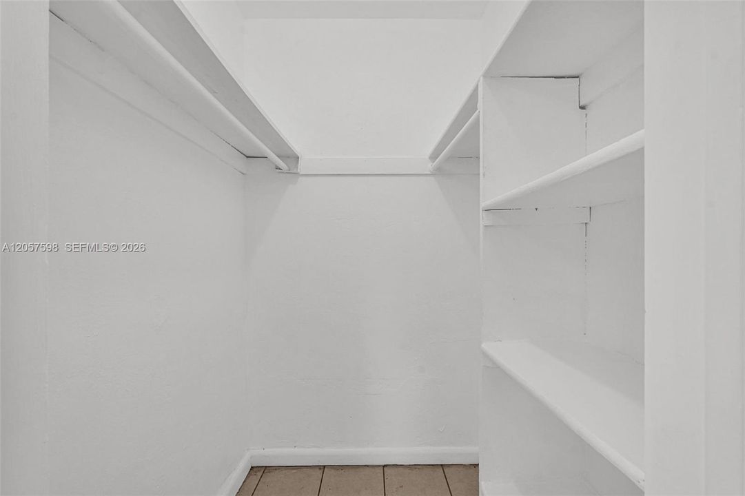 En Renta: $1,750 (1 camas, 1 baños, 8520 Pies cuadrados)
