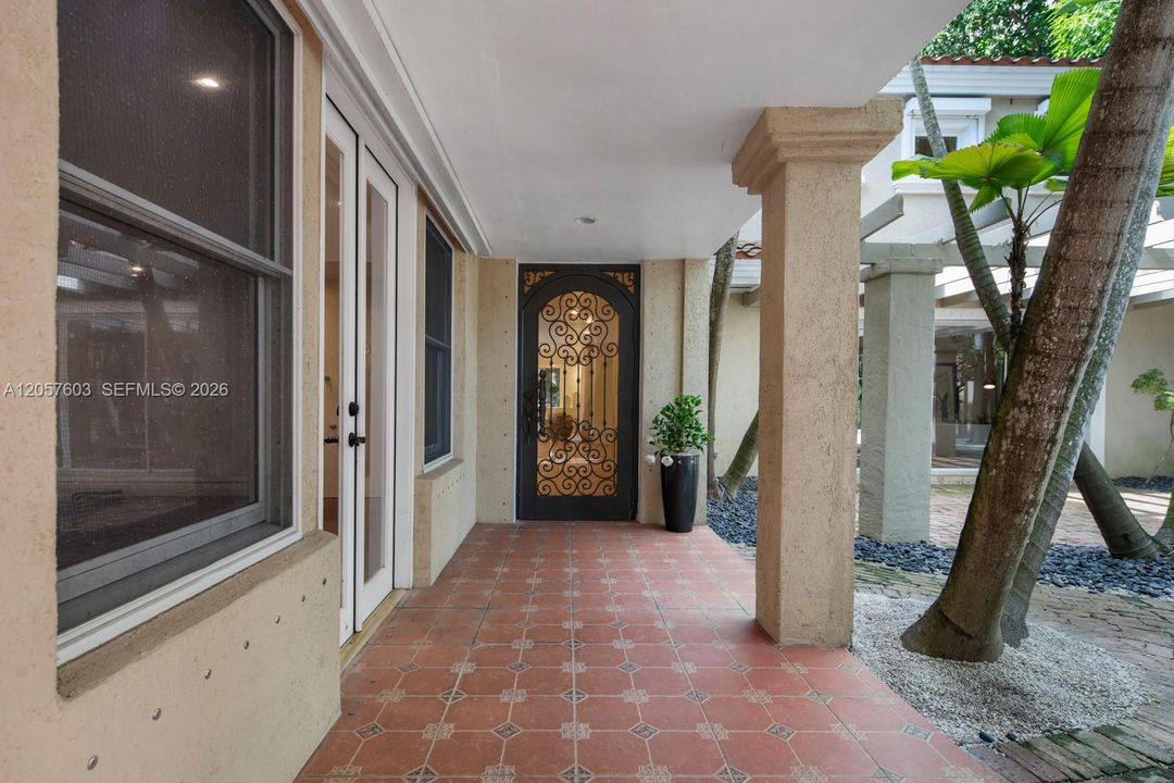 For Sale: $4,590,000 (4 beds, 4 baths, 4240 Square Feet)