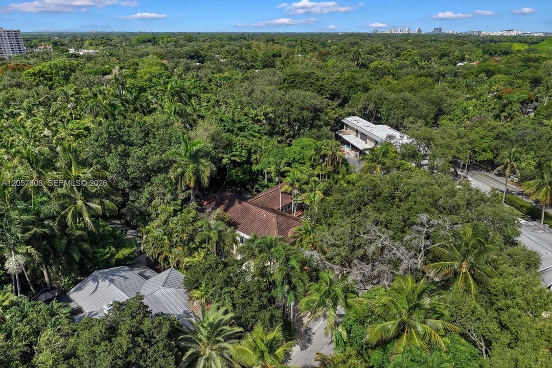 For Sale: $4,590,000 (4 beds, 4 baths, 4240 Square Feet)
