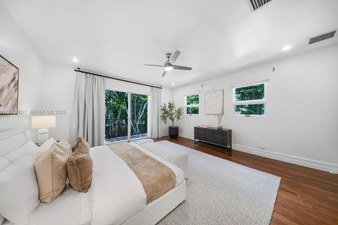 For Sale: $4,590,000 (4 beds, 4 baths, 4240 Square Feet)
