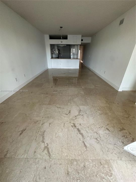 En Renta: $4,000 (3 camas, 3 baños, 1700 Pies cuadrados)