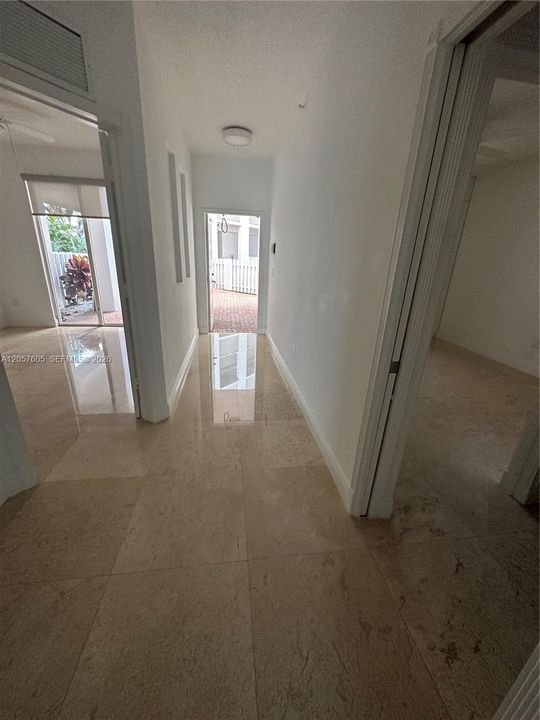 En Renta: $4,000 (3 camas, 3 baños, 1700 Pies cuadrados)