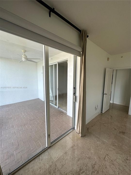 En Renta: $4,000 (3 camas, 3 baños, 1700 Pies cuadrados)