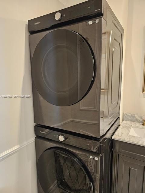 В аренду: $4,200 (3 спален, 2 ванн, 1251 Квадратных фут)