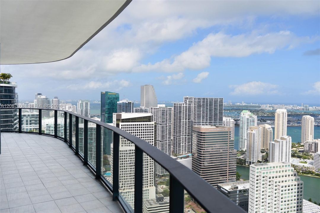 For Rent: $17,000 (3 beds, 3 baths, 1912 Square Feet)