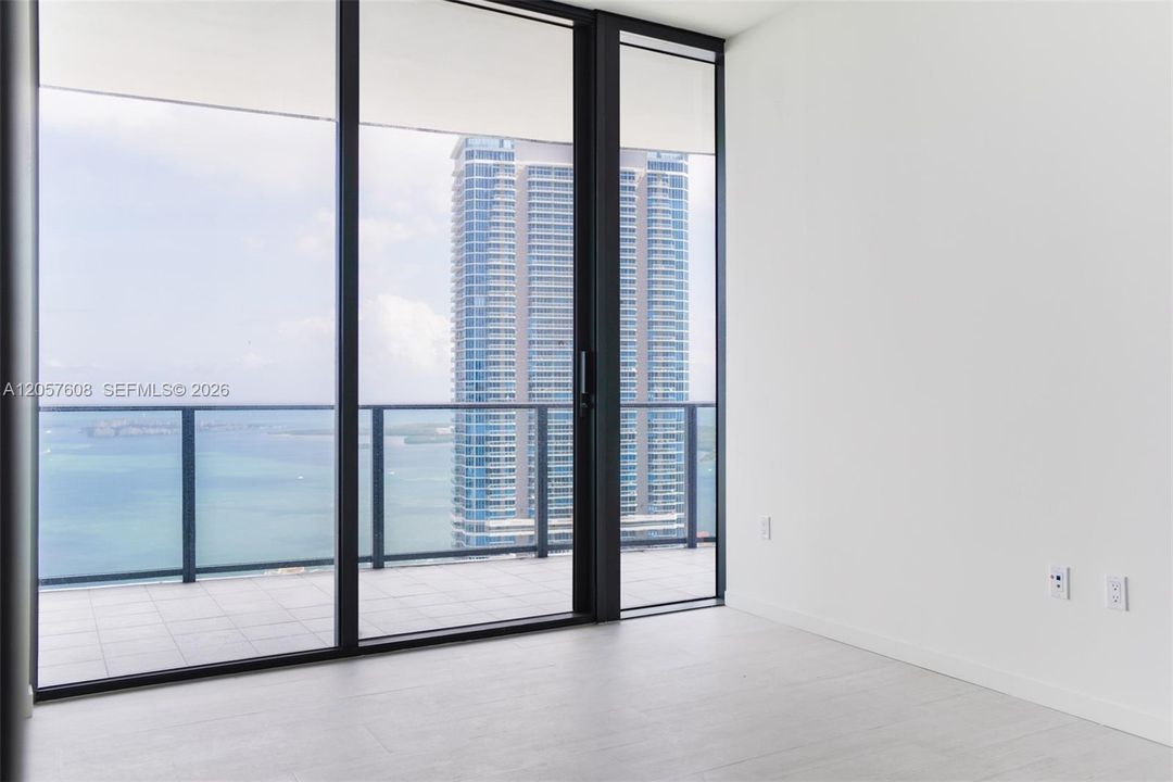 For Rent: $17,000 (3 beds, 3 baths, 1912 Square Feet)
