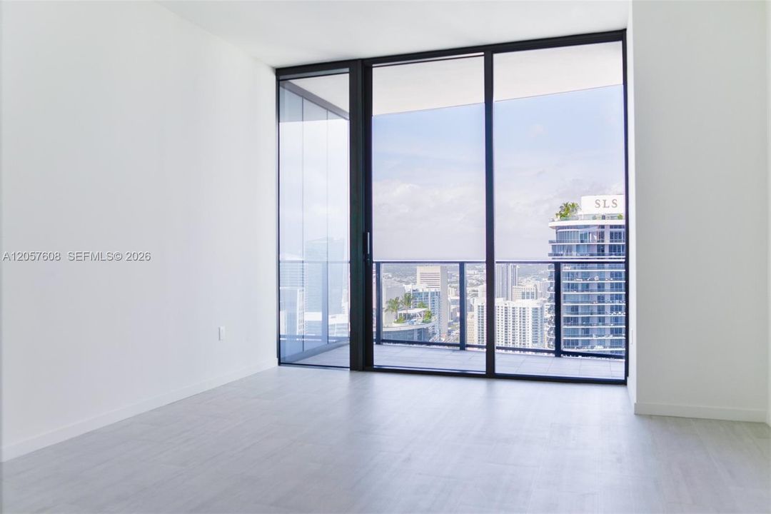 For Rent: $17,000 (3 beds, 3 baths, 1912 Square Feet)