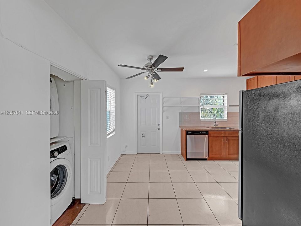 En Venta: $650,000 (3 camas, 1 baños, 1080 Pies cuadrados)