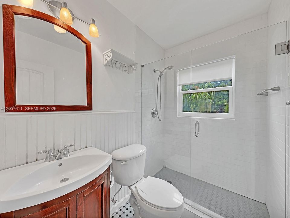 En Venta: $650,000 (3 camas, 1 baños, 1080 Pies cuadrados)