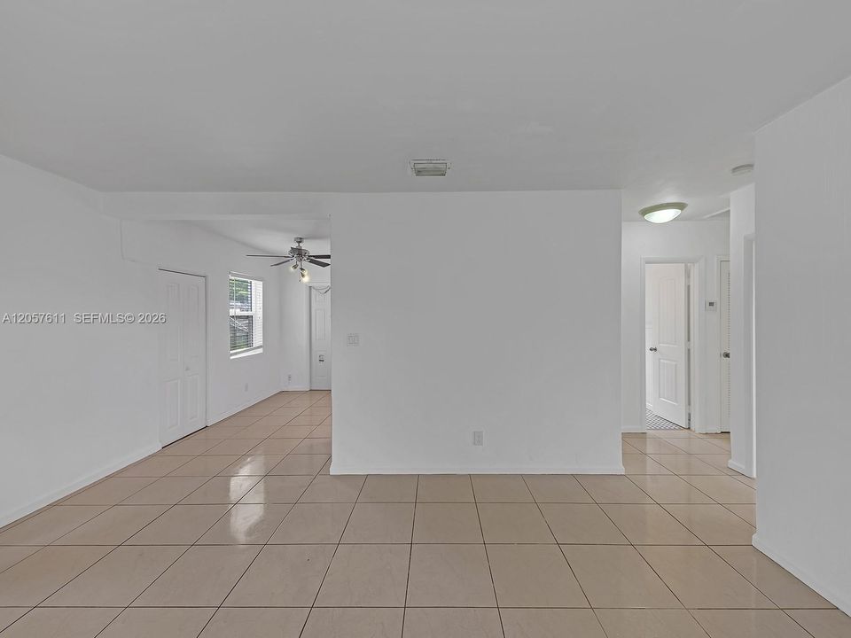 En Venta: $650,000 (3 camas, 1 baños, 1080 Pies cuadrados)