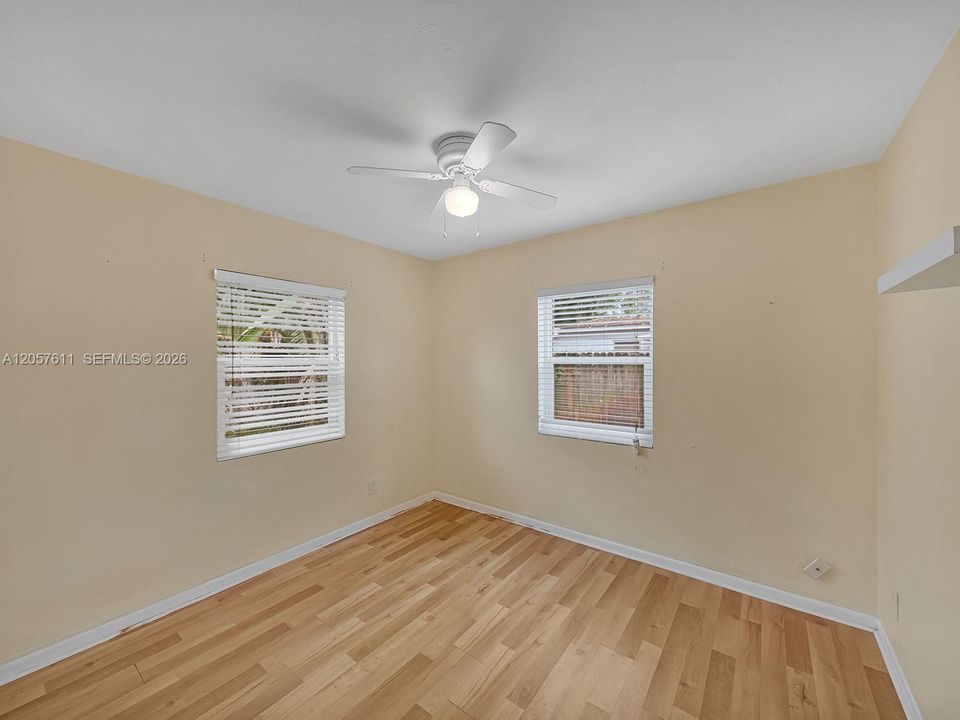 En Venta: $650,000 (3 camas, 1 baños, 1080 Pies cuadrados)