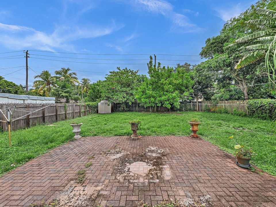 En Venta: $650,000 (3 camas, 1 baños, 1080 Pies cuadrados)
