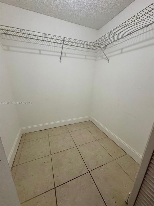 В аренду: $1,500 (1 спален, 1 ванн, 750 Квадратных фут)