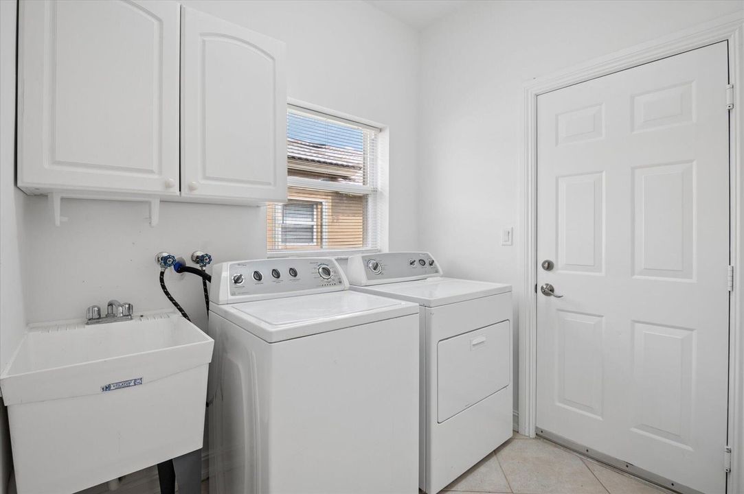 19-Klein-11289 NW 65th Mnr-19