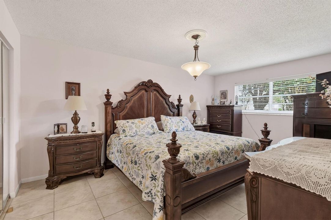 770LoriDr#253(26)