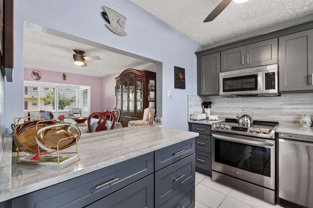 770LoriDr#253(19)
